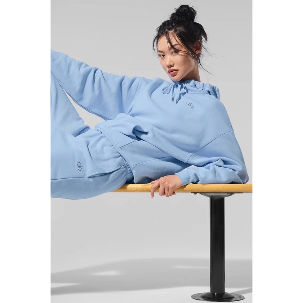 Alo Yoga Accolade Hoodie Seashell Blue XS - Picture 5 of 10